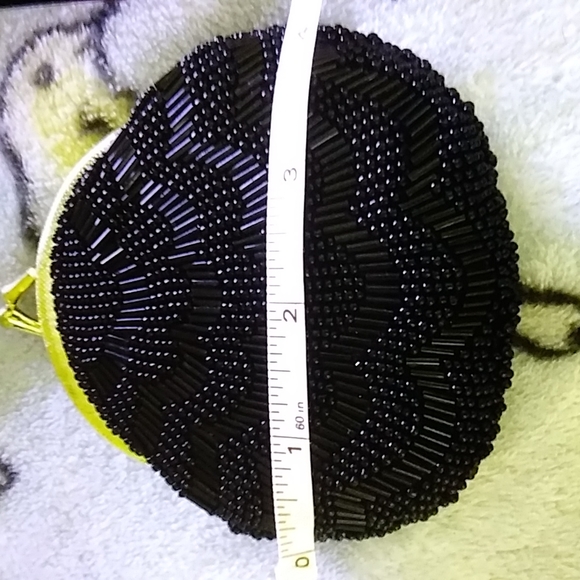 VGUC. Vintage evening bag coin purse, black beaded kiss lock. - Picture 3 of 4
